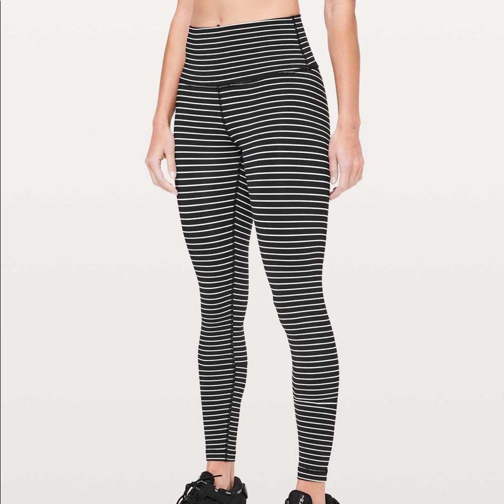 Lululemon Wunder Under High-Rise Parallel Striped Black/White 28”